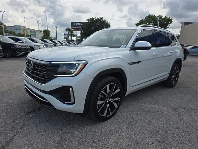 new 2026 Volkswagen Atlas car, priced at $55,560