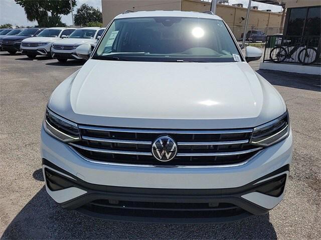 new 2024 Volkswagen Tiguan car, priced at $27,695