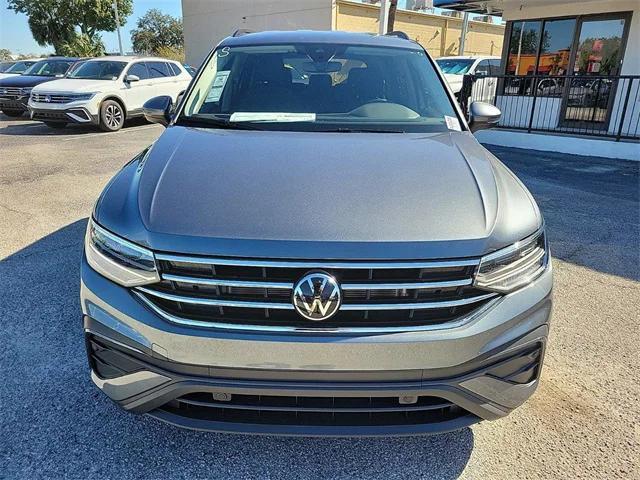 new 2024 Volkswagen Tiguan car, priced at $27,195