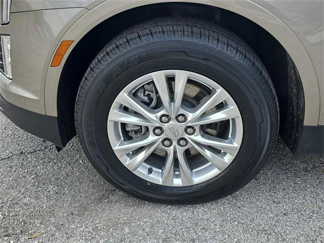 used 2022 Cadillac XT5 car, priced at $28,499