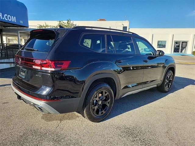 new 2025 Volkswagen Atlas car, priced at $45,138