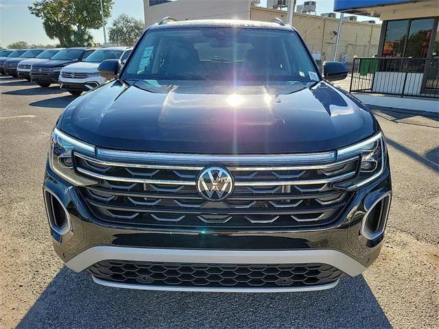 new 2025 Volkswagen Atlas car, priced at $45,138