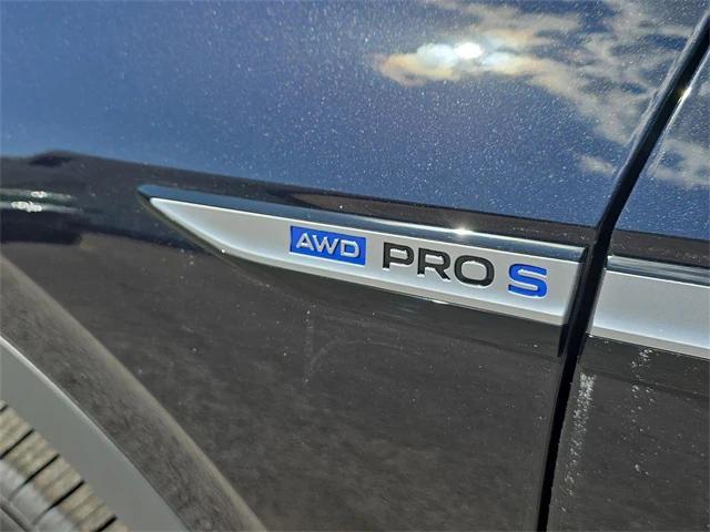 new 2025 Volkswagen ID.4 car, priced at $49,347
