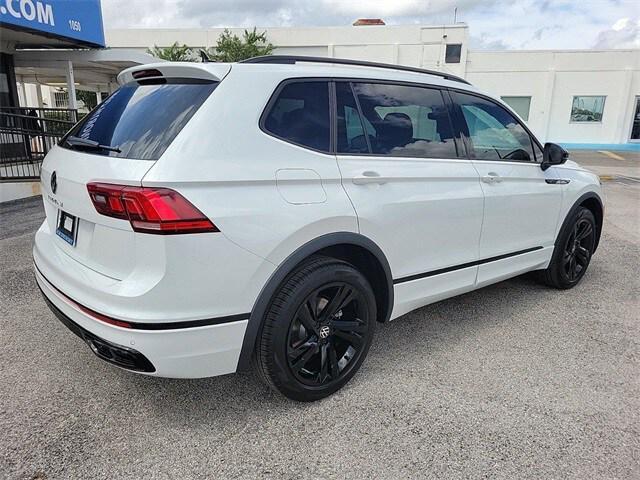 new 2024 Volkswagen Tiguan car, priced at $33,278