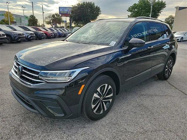 new 2024 Volkswagen Tiguan car, priced at $27,695