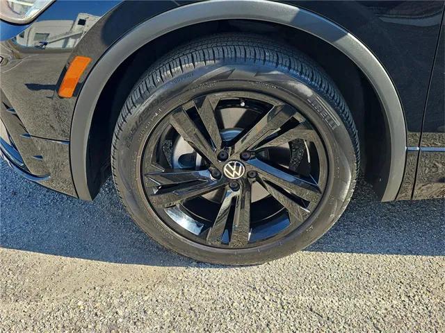 used 2024 Volkswagen Tiguan car, priced at $25,999