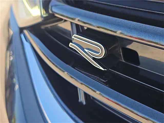 used 2024 Volkswagen Tiguan car, priced at $25,999