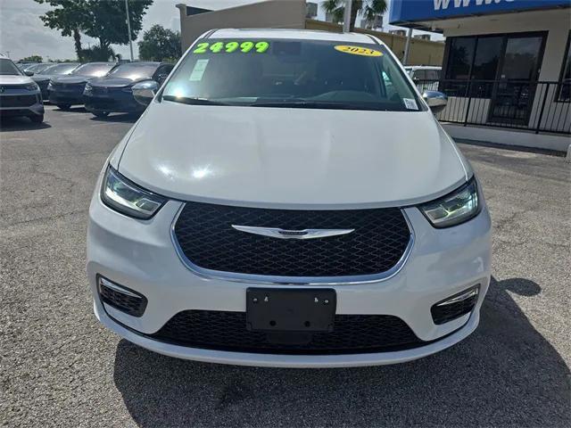 used 2023 Chrysler Pacifica Hybrid car, priced at $24,999