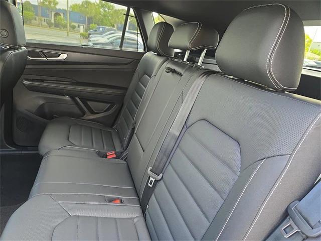 new 2025 Volkswagen Atlas Cross Sport car, priced at $44,996