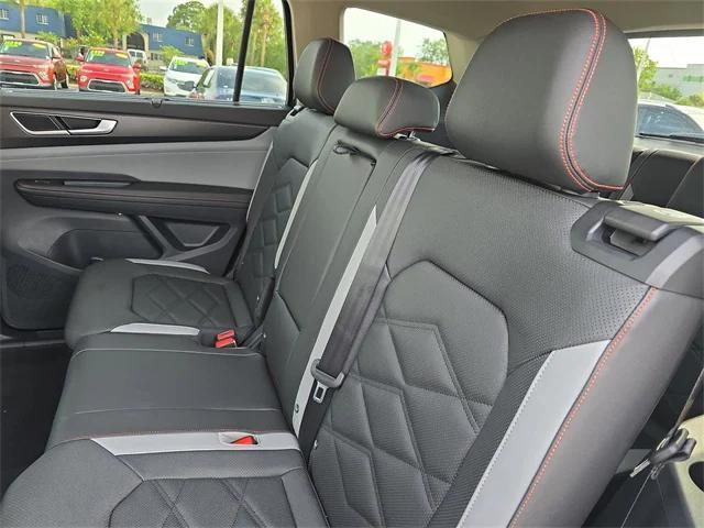 new 2025 Volkswagen Atlas car, priced at $43,040