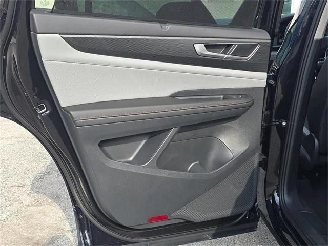 new 2025 Volkswagen Atlas car, priced at $43,040