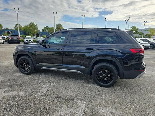 new 2025 Volkswagen Atlas car, priced at $43,638