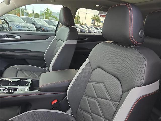 new 2025 Volkswagen Atlas car, priced at $43,638