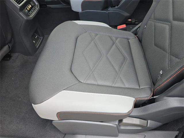 new 2025 Volkswagen Atlas car, priced at $43,638