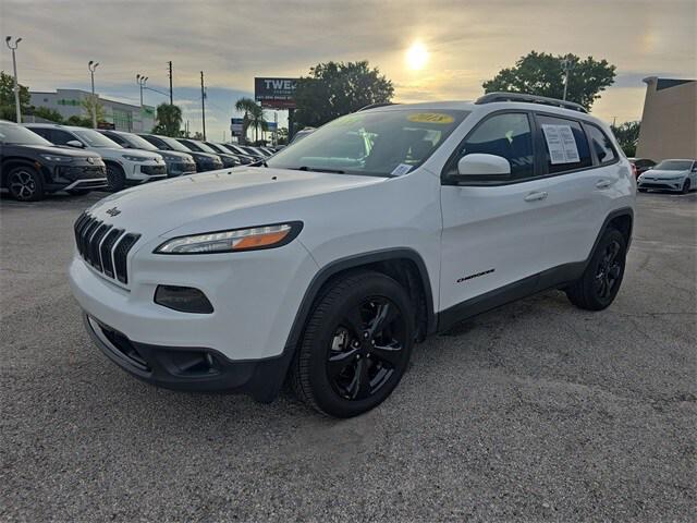 used 2018 Jeep Cherokee car, priced at $15,495