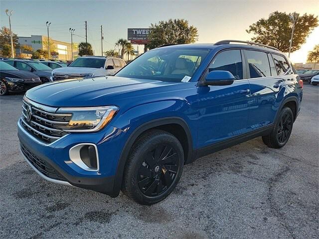 new 2025 Volkswagen Atlas car, priced at $42,475