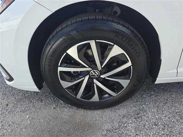 new 2025 Volkswagen Jetta car, priced at $22,500