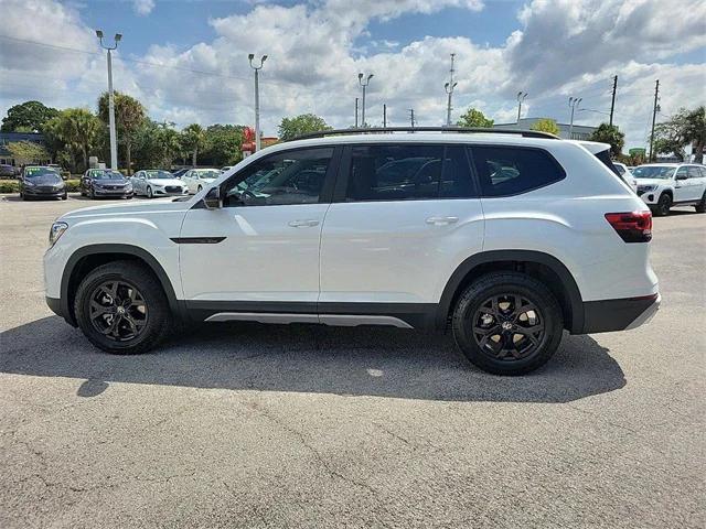 new 2024 Volkswagen Atlas car, priced at $47,338