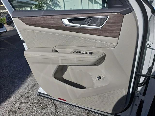 new 2026 Volkswagen Atlas car, priced at $55,060