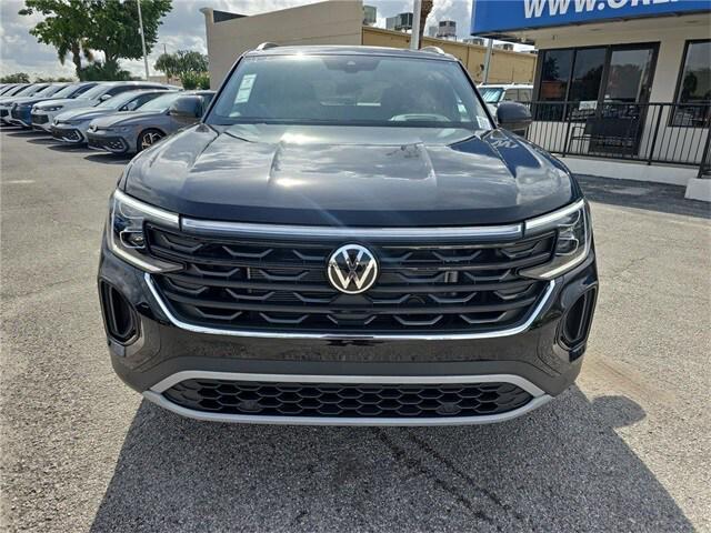 new 2026 Volkswagen Atlas Cross Sport car, priced at $49,585