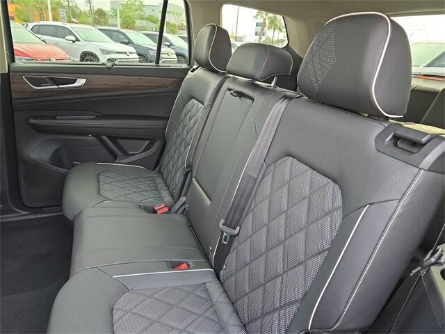 new 2025 Volkswagen Atlas car, priced at $51,810