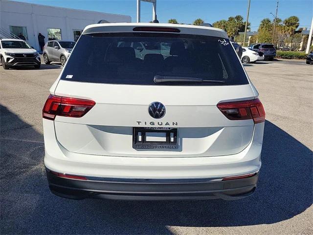 new 2024 Volkswagen Tiguan car, priced at $27,195