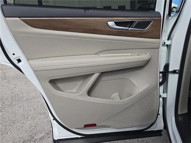 new 2026 Volkswagen Atlas car, priced at $46,946