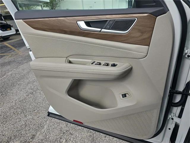 new 2026 Volkswagen Atlas car, priced at $46,946