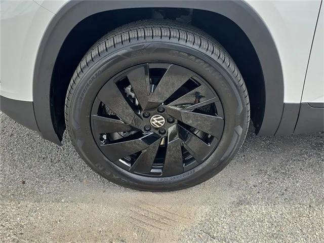 new 2026 Volkswagen Atlas car, priced at $46,946