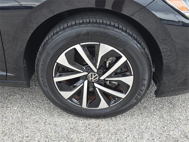 used 2023 Volkswagen Jetta car, priced at $13,899