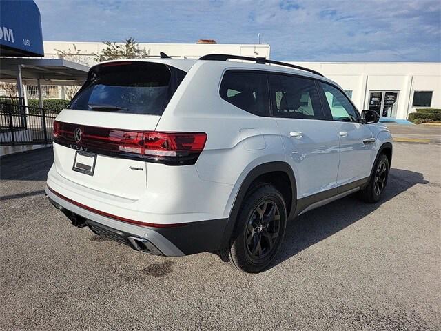 new 2025 Volkswagen Atlas car, priced at $45,138