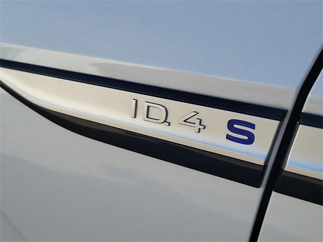 new 2024 Volkswagen ID.4 car, priced at $38,272