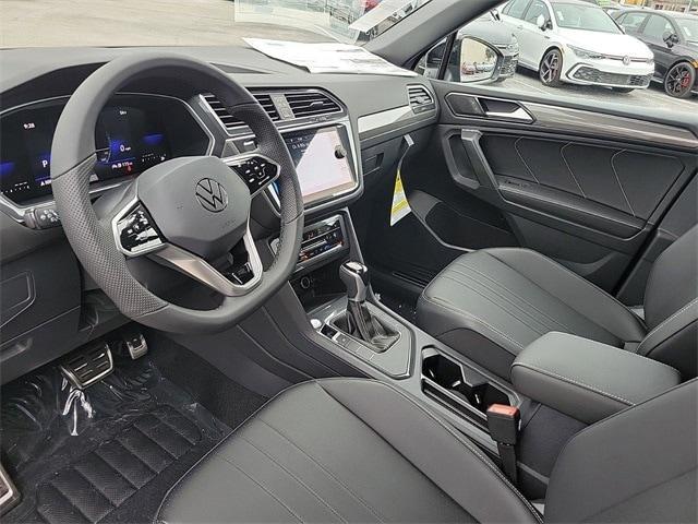 new 2024 Volkswagen Tiguan car, priced at $33,222