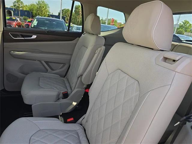 new 2025 Volkswagen Atlas car, priced at $49,972