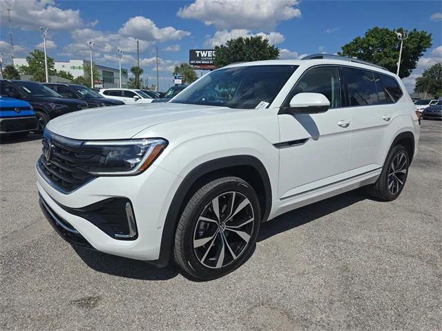 new 2025 Volkswagen Atlas car, priced at $51,311