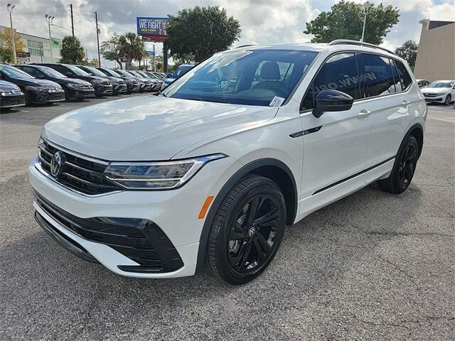 new 2024 Volkswagen Tiguan car, priced at $33,278