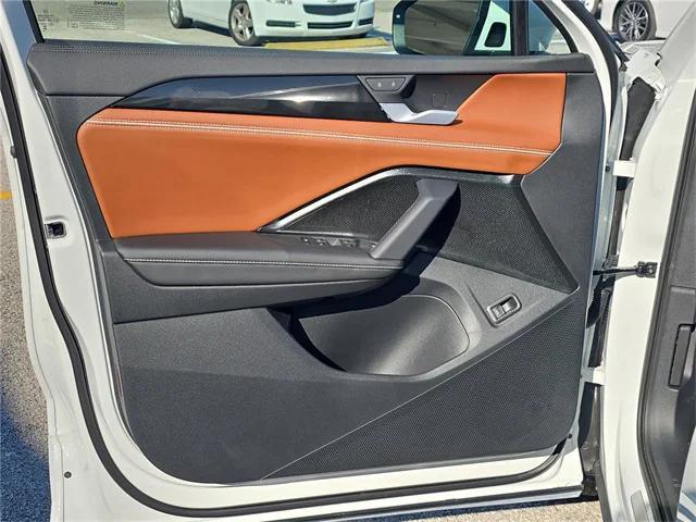 new 2026 Volkswagen Tiguan car, priced at $43,363