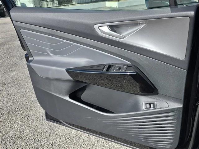 new 2025 Volkswagen ID.4 car, priced at $45,014