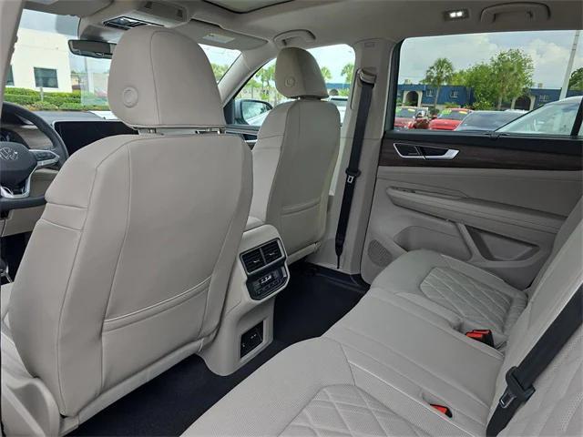 new 2025 Volkswagen Atlas car, priced at $51,874