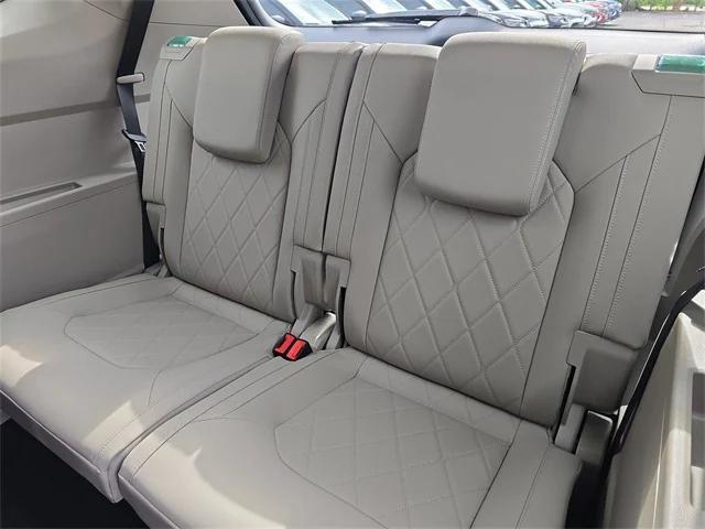 new 2025 Volkswagen Atlas car, priced at $51,874