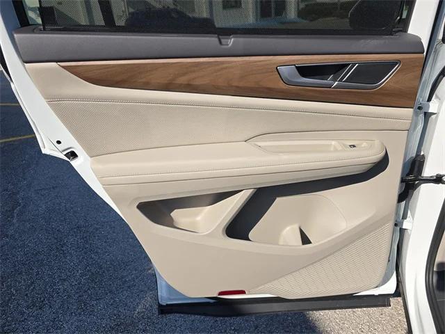 new 2026 Volkswagen Atlas car, priced at $44,936