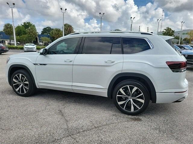 new 2024 Volkswagen Atlas car, priced at $49,448