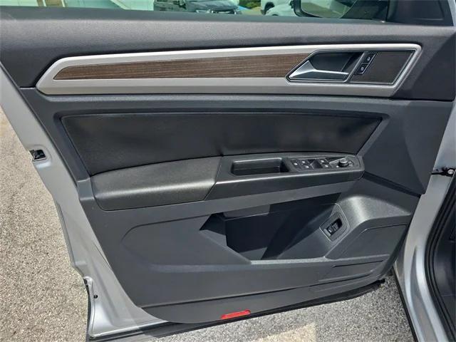 used 2019 Volkswagen Atlas car, priced at $21,999