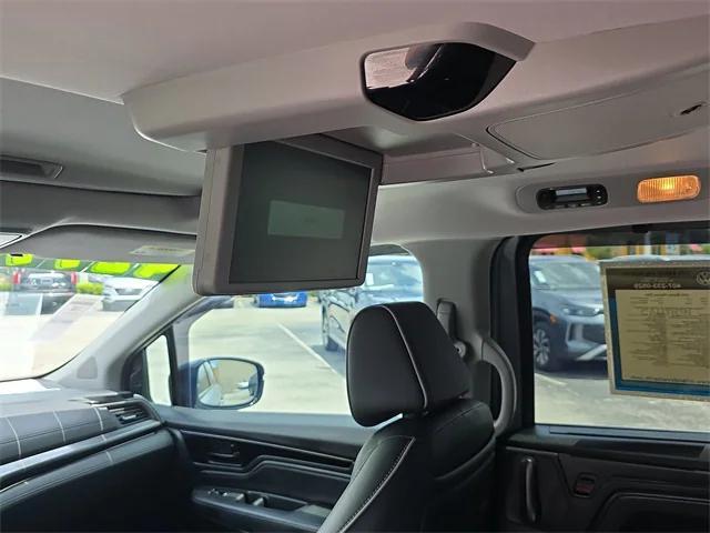 used 2024 Honda Odyssey car, priced at $42,999