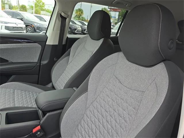 new 2025 Volkswagen Tiguan car, priced at $29,484