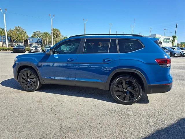 new 2025 Volkswagen Atlas car, priced at $42,475