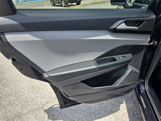 used 2022 Volkswagen Taos car
