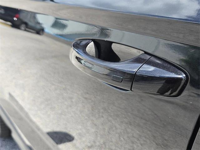 used 2022 Volkswagen Taos car