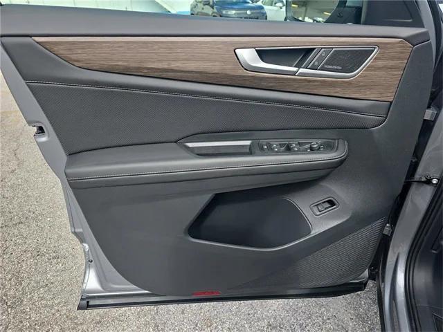 new 2026 Volkswagen Atlas car, priced at $55,300