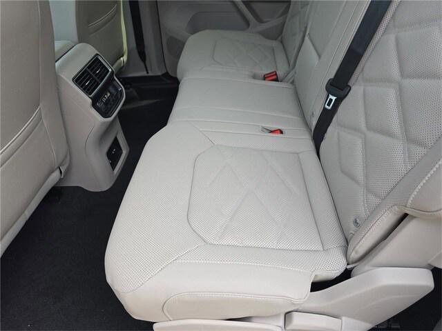 new 2026 Volkswagen Atlas car, priced at $45,701